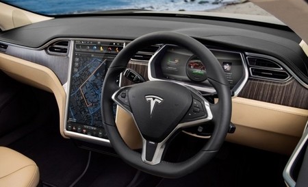 Tesla y Apple ya no esconden sus relaciones
