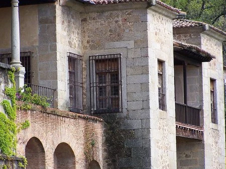 En el Monasterio de Yuste (Cáceres), entre otros palacios y monasterios, los parados entran gratis