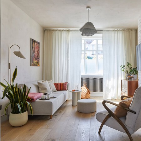 Rooms Like This Are Made For Chilling And Eating Oranges Ps I Will No Longer Apologise For