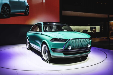 ORA Futurist 2021, el eléctrico chino de 700 km por carga y "aires" de Ford Mustang de los 60s