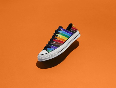 Con Orgullo Y Mucho Color Converse Interviene Sus Iconicos Modelos En Pro De La Comunidad Lgbtqia 1
