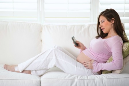 Embarazo y móviles, ¿son realmente compatibles?