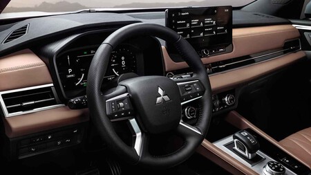 Mitsubishi Outlander PHEV 2025