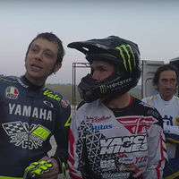 Brad Baker visita el rancho de Rossi para preparar el Superprestigio y se vuelve calentito a casa