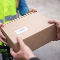 Un pedido de 15 euros en AliExpress puede acabar costando más del doble por los aranceles de la UE: en otoño llega una nueva tasa 