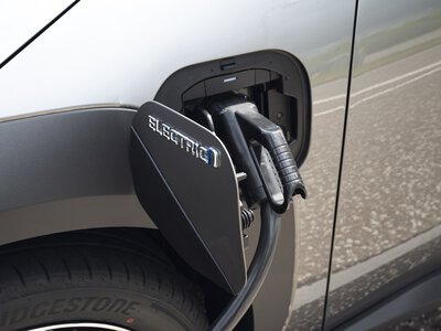 ¿Se puede recargar un coche eléctrico en 72 segundos? No es un sueño, ni una ilusión, es gracias al supercondensador 