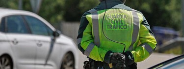 El airbag llega a los motoristas de la Guardia Civil. La DGT se gastará 2,5 millones euros en protecciones 
