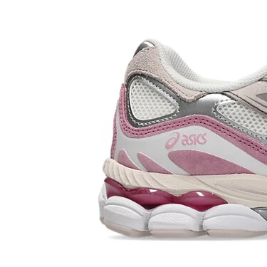 Las dad sneakers más femeninas que nunca: así son las ASICS que arrasan entre las más pijas