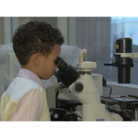 Pequeno gênio? Garoto de 9 anos choca o mundo ao entrar na universidade com o sonho de operar cérebros