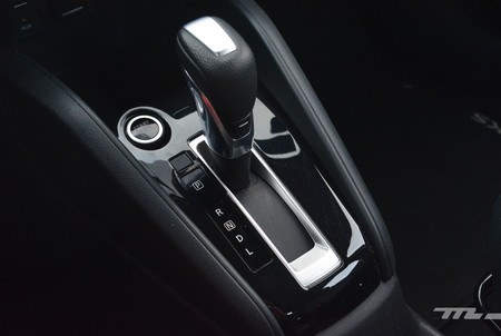 Nissan Kicks 15