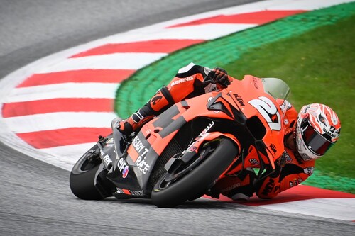 Iker Lecuona se reivindica liderando sus primeros entrenamientos libres de MotoGP bajo la lluvia