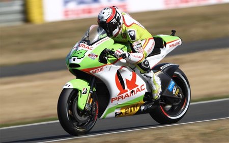 Randy De Puniet, rápido hasta en patines