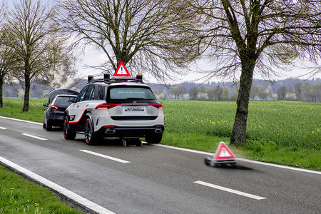 Mercedes Benz Experimental Safety Vehicle 33b