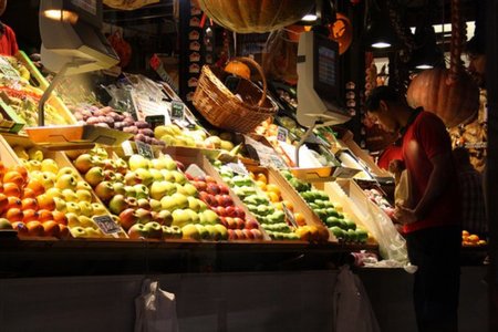 Trucos para alimentarnos bien por poco dinero, desde Vitónica