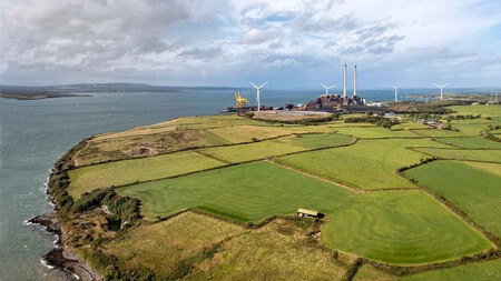 Usina de Moneypoint na Irlanda