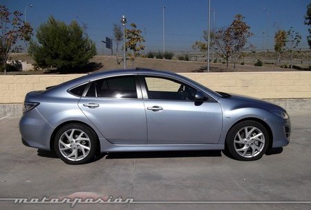 Mazda6 2.2 CRTD y 2.5 5p, prueba (conducción y dinámica)