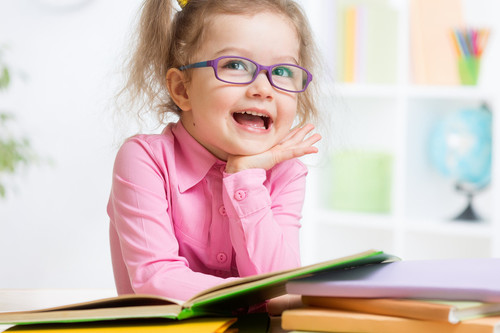 13 frases famosas de grandes pensadores sobre la educación de los hijos