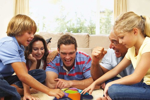 Los 19 mejores juegos familiares para regalar estas navidades