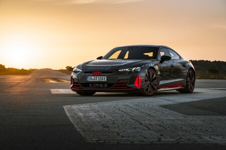 El Audi RS e-tron GT será el primer RS 100% eléctrico, y ya muestra algunos de sus detalles
