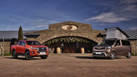 Desde furgonetas camper hasta vehículos de trabajo a medida: Así es el programa Toyota Se Adapta