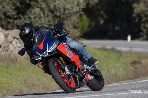 Probamos la Aprilia RS 660: 100 CV de deportividad con todo el ADN de Aprilia, pero más sport que racing