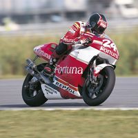 Carlos Checa: "La Ducati es mejor moto pero Marc Márquez marca la diferencia" 