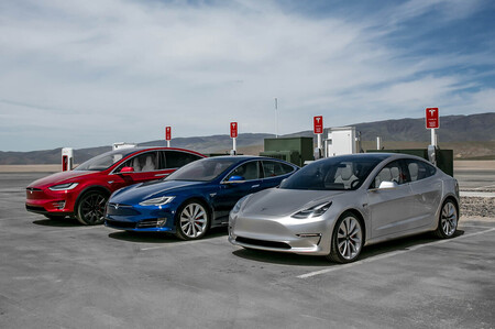 Tesla presionó al Gobierno británico para subir los impuestos a los coches gasolina y diésel, según The Guardian