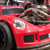Este Porsche 911 GT3 es el juguete a escala que todo niño grande querría tener en su garaje