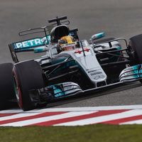 Lewis Hamilton sigue reinando en clasificación con Ferrari al ataque 