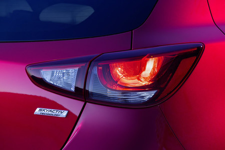 Mazda2 2015 - diseño KODO