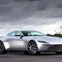 Esta es tu única oportunidad de hacerte con un Aston Martin DB10