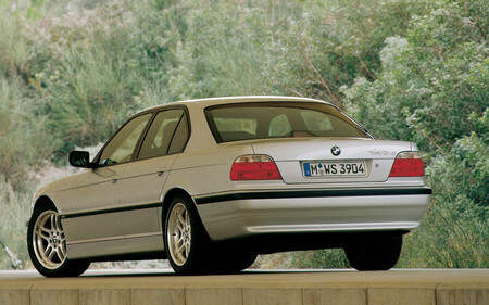 Bmw 740d  E38
