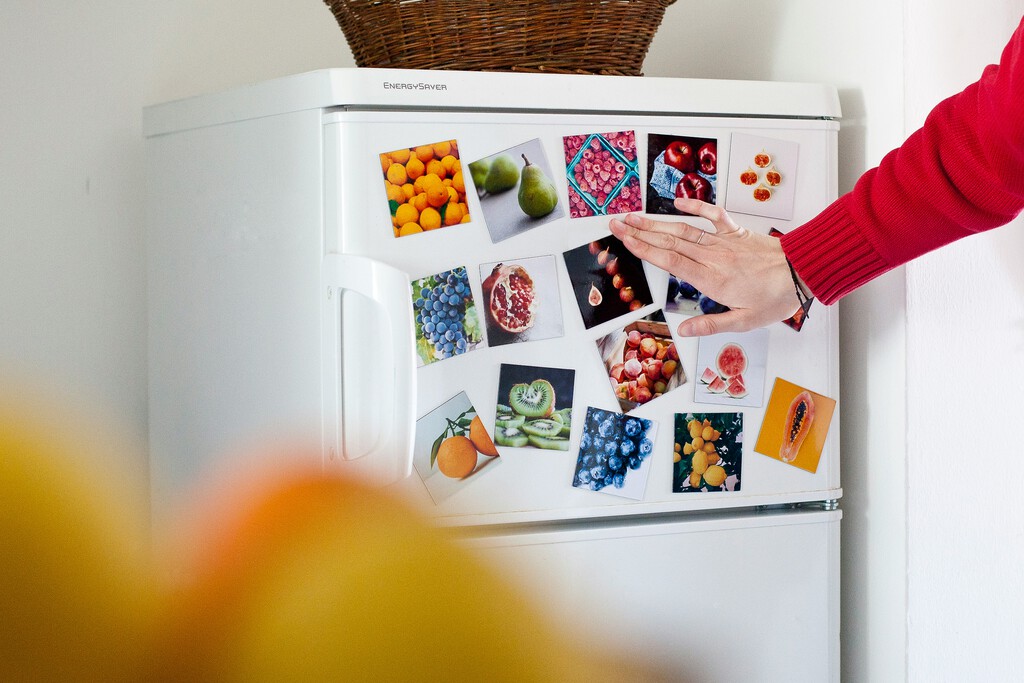 Endesa, Bosch y LG responden sobre si los imanes que colocamos en el frigorífico aumentan el consumo. Y explican qué influye más