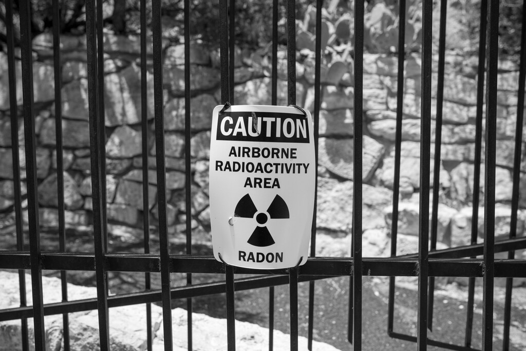 Hace 20 años, un pueblo de Zamora quiso quedarse con el cementerio nuclear de España. Sus vecinos han dicho "no"