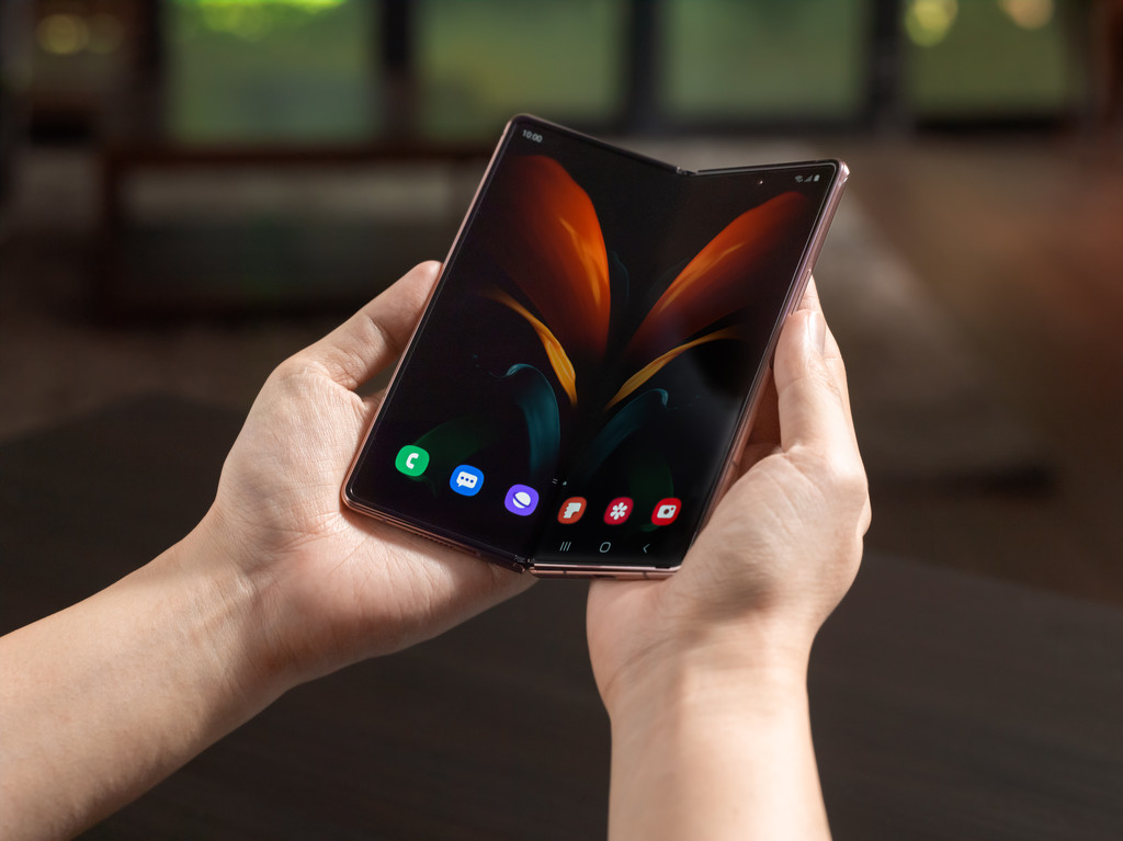 Samsung Galaxy Fold vs Galaxy Z Fold 2, todo lo que ha cambiado en el móvil plegable de Samsung