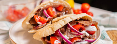 Döner kebab al horno: la forma más fidedigna de hacer en casa el clásico mundial de la cocina callejera 