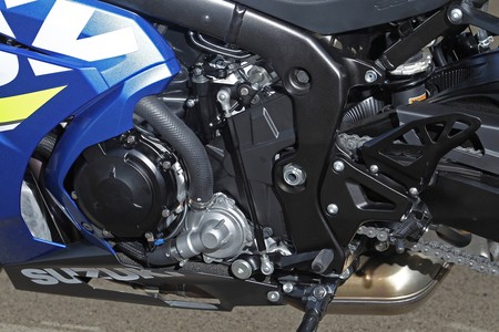 Suzuki Gsx R1000 2017 004