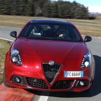 El Alfa Romeo Giulietta 110 Edizione llega a México para celebrar los 110 años de la marca