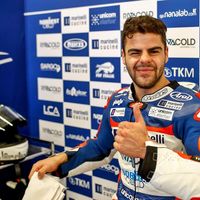 De expulsado a ascendido: Romano Fenati correrá en 2018 subido a una Kalex de Moto2