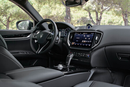 Maserati Ghibli Hybrid 2021 Prueba