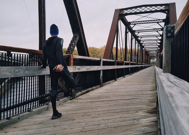 Adult Architecture Athlete Boardwalk 221210