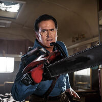 El mensaje de Bruce Campbell, el mítico Ash de la saga 'Evil Dead', anunciando que tiene un cáncer a los 67 años: "Soy un viejo hijoputa muy duro"