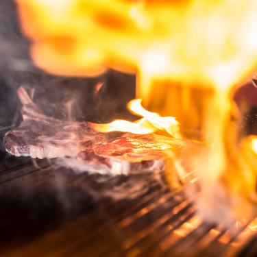 Instagram se ha enamorado de la cuenta de este chef que se hace llamar a sí mismo "Steak Genius"