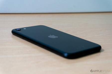 El iPhone SE 3 recibe rumores de últimas horas con un tuit de Ming-Chi Kuo