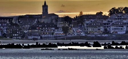 El Pueblo De Cantabria Que Muchos Comparan Con Benidorm Por La Llegada Masiva De Turistas Rodeado De Marismas Y Con Playas De Agua Cristalina