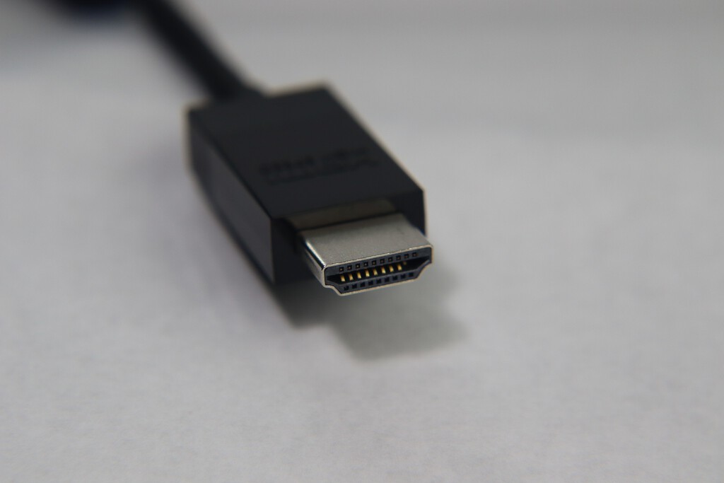 Hay fabricantes que están simulando incluir HDMI 2.1, pero son 'falsos': cómo detectarlos y no caer en el engaño