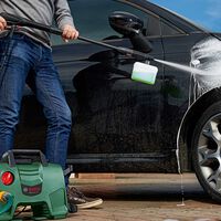 Chollo en Amazon con esta hidrolimpiadora Bosch de 100 bares de presión: nunca ha estado más barata 