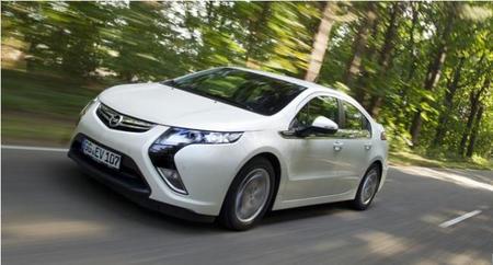 Ventas de híbridos y eléctricos en abril