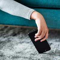 El auge de los "maximalistas del silencio": apagar las notificaciones 24/7 ya no es de maleducados, es el nuevo autocuidado tecnológico 