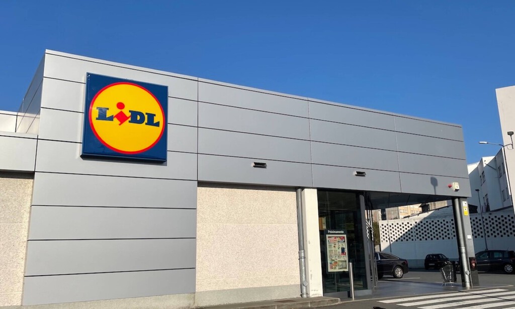 Hoy en Lidl el tendedero de Vileda tipo torre ideal para meter en la ducha ahorrando espacio con la ropa